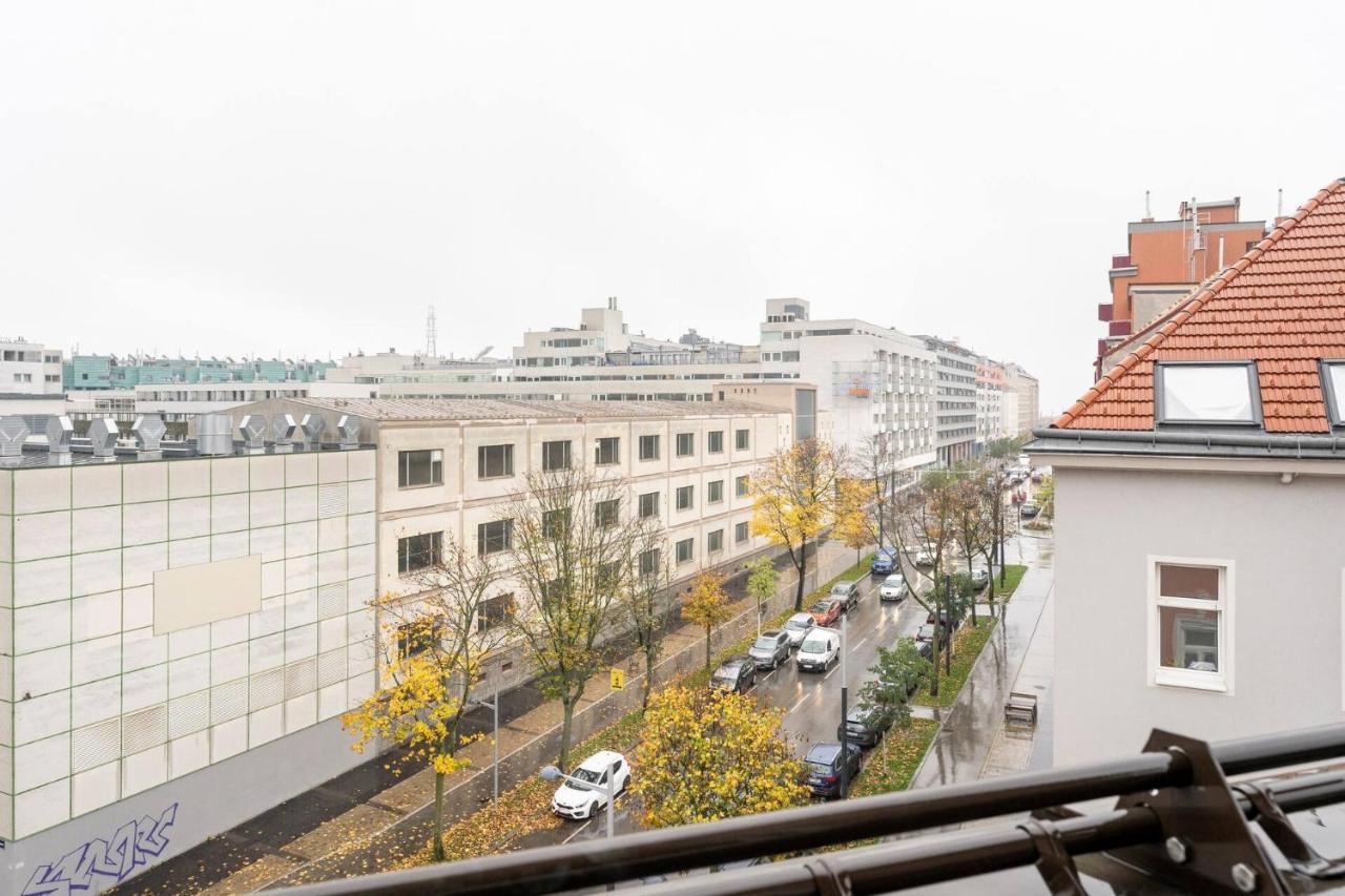 Yeshello Central Station Vídeň Exteriér fotografie